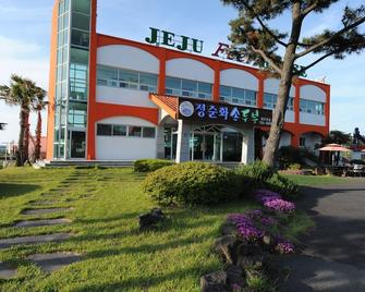 Jeju Feel House - Ciudad de Jeju - Edificio