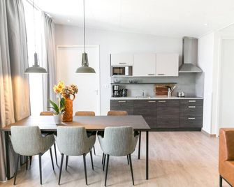 Bungalow in Netherlands with Garden Terrace - 's-Gravenzande - Kitchen