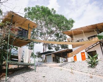 Tarzan Honeymoon Treehouse - Enjoy Sunset, A/C, Pool, Jungle-View - Parrita - Edificio