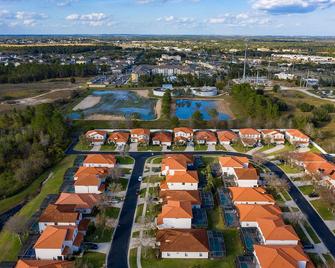 Paradise Resort Styles 4 Bedrooms With 3 Baths Pool And Spa - Ocoee - Building