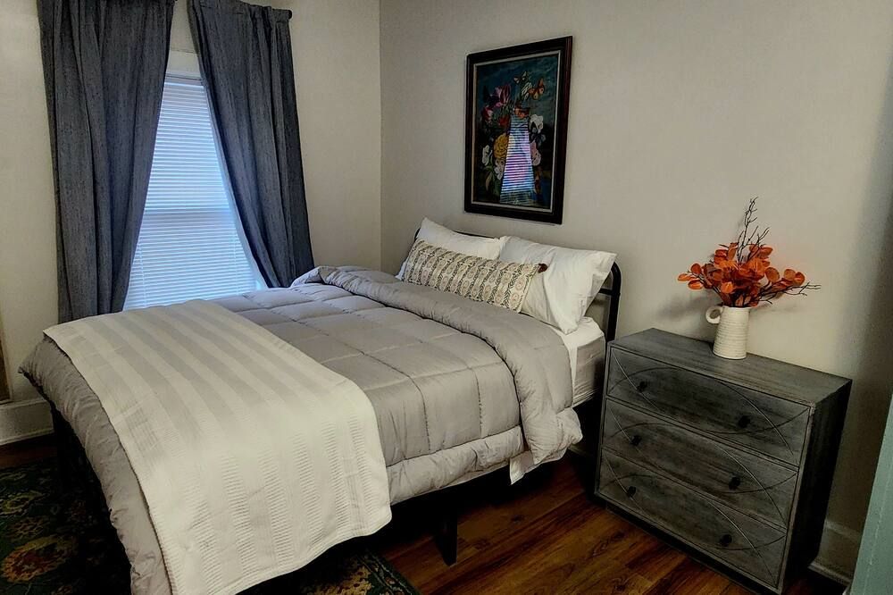 Troy, Ny Studio Near Emma Willard - Troy - Bedroom