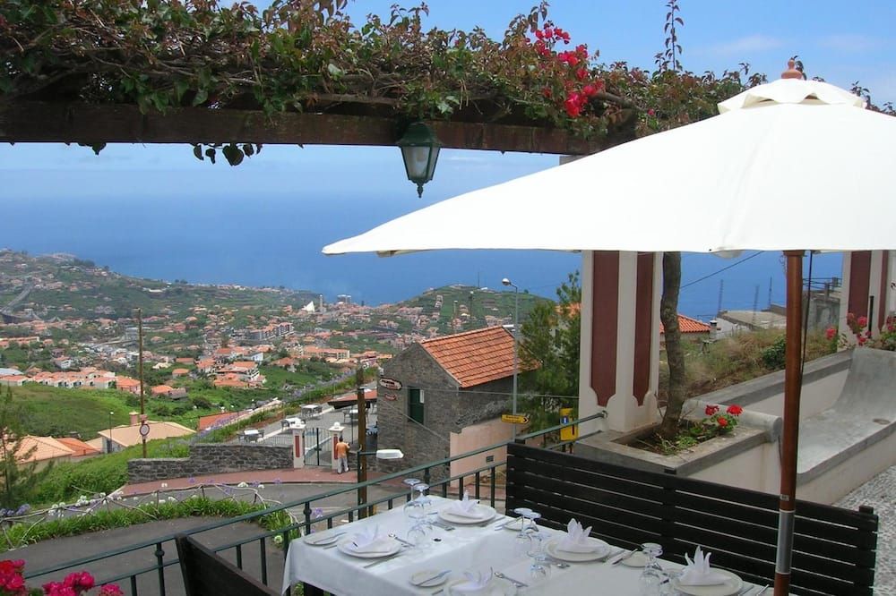 كوينتا دو إستريتو فينتيدج هاوس - كامارا دى لوبوس - شرفة