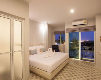 Nature Pine Residence - Rawai - Habitación