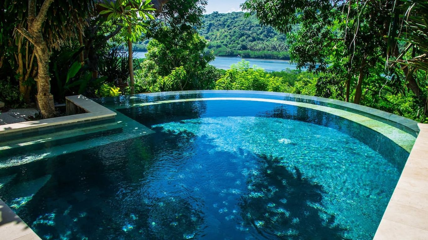 فيلات ومنتجع توين آيلاند دايف