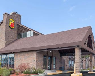 Super 8 by Wyndham Sudbury ON - Sudbury - Building