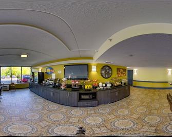 Baymont by Wyndham Addison - Addison - Lobby