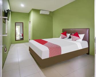 OYO Life 91027 Note Hotel Syariah - Prabumulih - Habitación