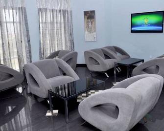 De Edge Hotel - Port Harcourt - Living room