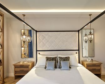 Madrigale Panoramic Lifestyle & Soulful Hotel - Costermano - Спальня