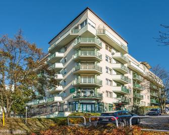 Apartamenty Sun & Snow Legionów - Gdynia - Building