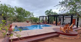 The Baobab Bush Lodge - Hoedspruit - Pool