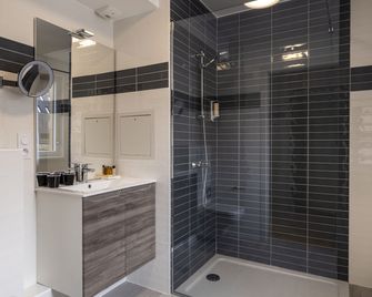 Hôtel Du Dragon - Straatsburg - Badkamer