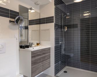 Hôtel Du Dragon - Strasbourg - Bathroom