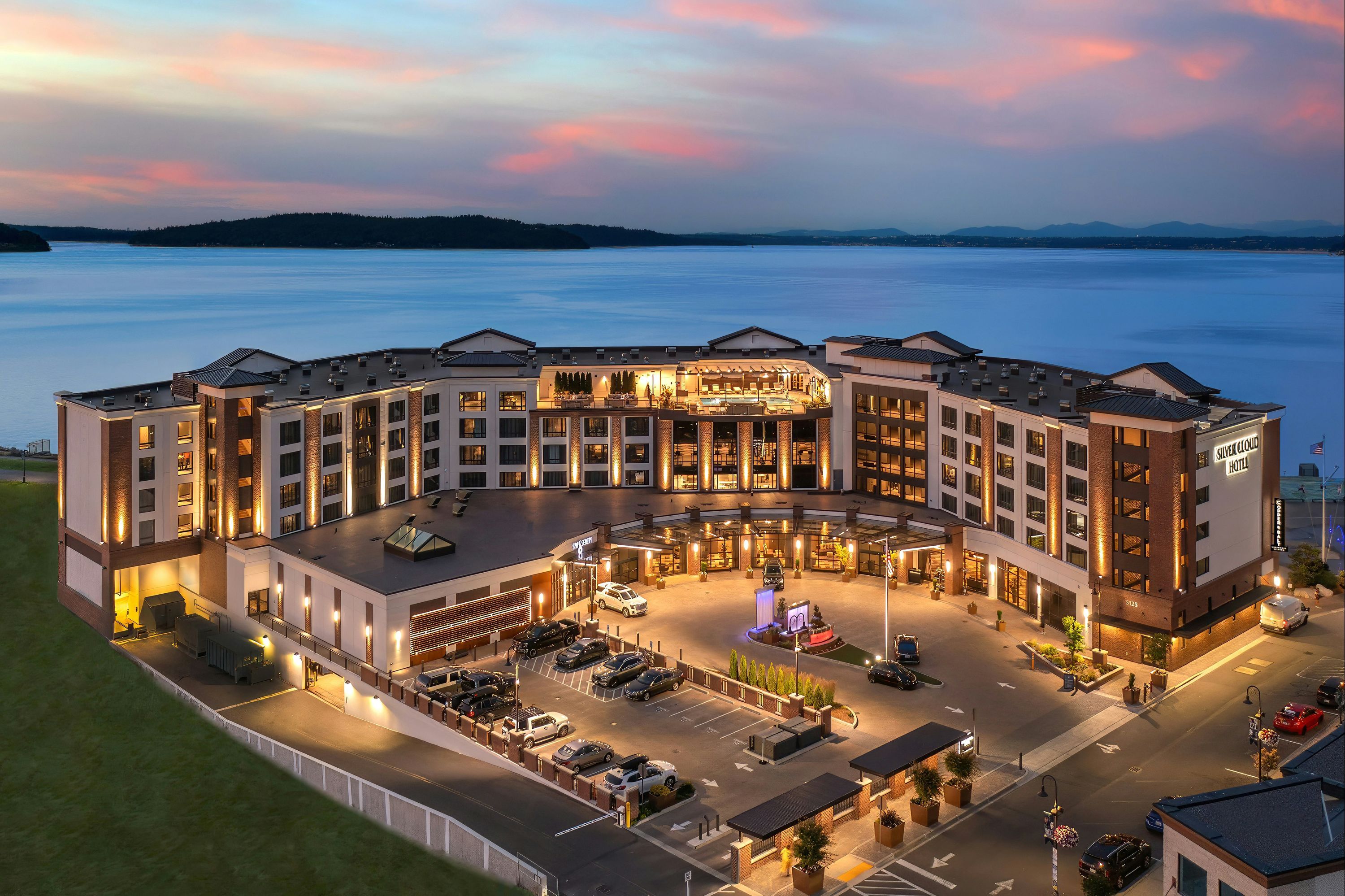 Silver Cloud Hotel Tacoma at Point Ruston Waterfront - טאקומה - בניין