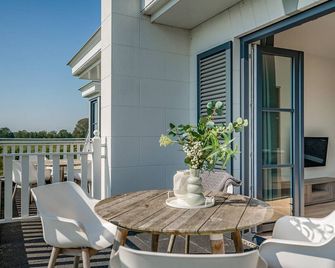 2 Bedroom Nice Apartment In Kamperland - Kamperland - Μπαλκόνι