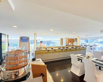 فندق آي ريزيدنس سيلوم - بانكوك - مطعم