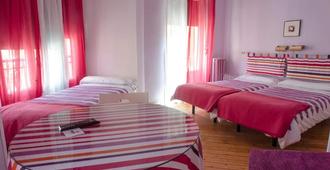 Pensión Blanca B&B - León - Yatak Odası