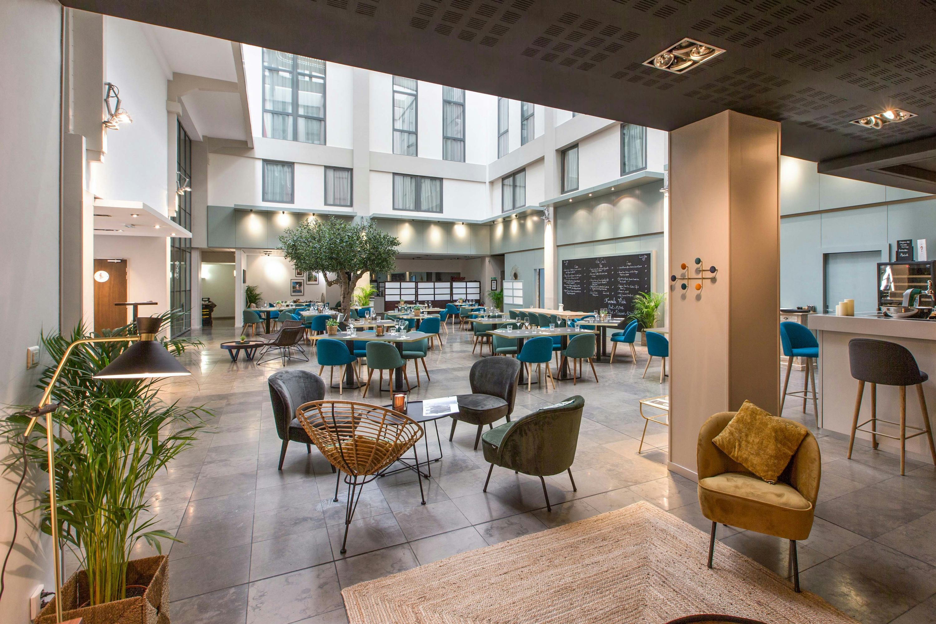 أبارتسيتي كلاسيك ليون بارت ديو - ليون - شرفة مرصوفة