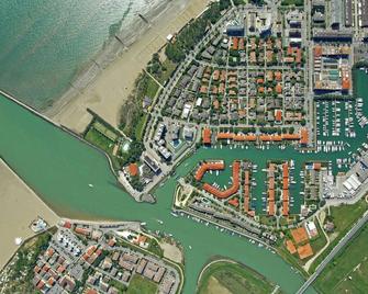 Modern studio with big terrace - Beahost - Caorle - Bâtiment