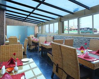 The Garuda Hotels - Thrissur - Restaurant