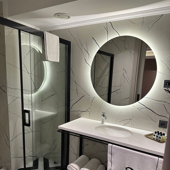 Bathroom view of The New Hotel Zeybek