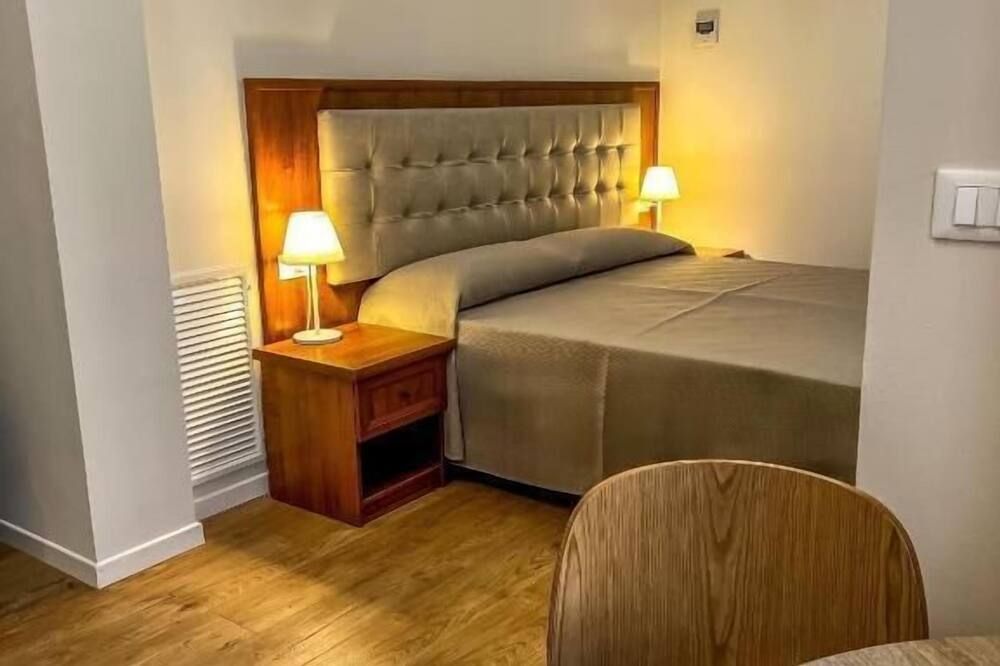 هوتل جينوفا ليبيرتي - جنوة - غرفة نوم