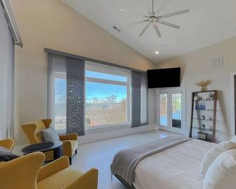 Stunning luxury waterfront beach house 90 minutes from the Nations Capital. - Piney Point - Habitación