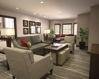 King Suite. Free Breakfast. Pool. Only 5 Miles From Purdue University! - Lafayette - Lounge
