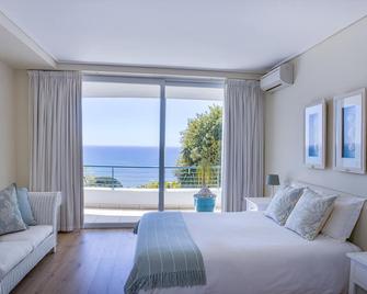 Bay Reflections Camps Bay Luxury Serviced Apartments - Cape Town - Bedroom