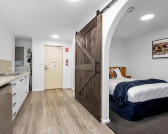 Elphin Serviced Apartments - Launceston - Bedroom