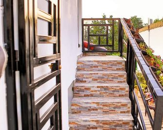Agapimou apartments H - Gaspar Hernández - Escaleras