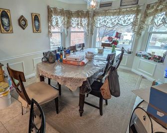 Bunkbed In Quiet, Friendly Family-Hosted Home in South Jordan Near Everything - South Jordan - Jídelna