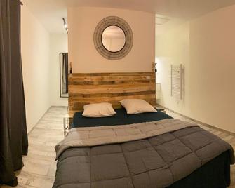 Maison Romarin Avec Piscine - Aimargues - Chambre