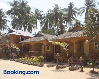 Soe Ko Ko Beach House & Restaurant - Ngwesaung - Edificio