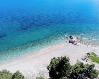 Villa Rajski Dvor - Bol - Playa