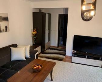 Holiday apartment Aheloy for 1 - 5 persons with 1 bedroom - Holiday house - Pomorie - Sala de estar