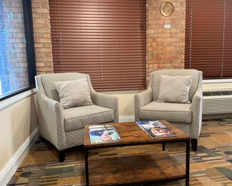 SureStay by Best Western Grove City - Grove City - Лоббі
