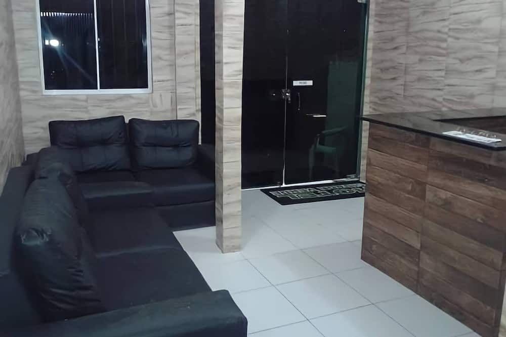 هوتل سيدادي فيردي إيكونوميكو - ترسينا - غرفة معيشة