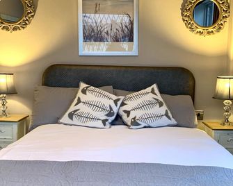 Salt on the Harbour - ברידלינגטון - חדר שינה