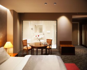 Mondial Hotel - Tirana