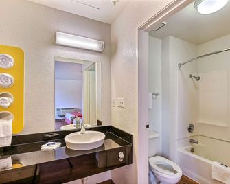 Motel 6-Pinole, Ca - Pinole - Bathroom