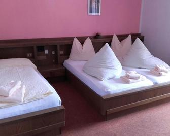 Dolomites Smart Holidays - Olang - Schlafzimmer