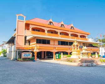 OYO 534 Phasuk Hotel - Pran Buri - Building
