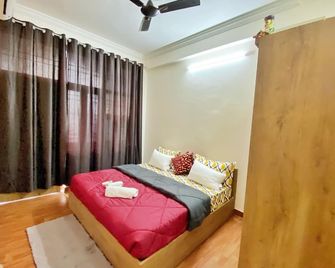 Pinkvalley homestay-family friendly - Jaipur - Bedroom