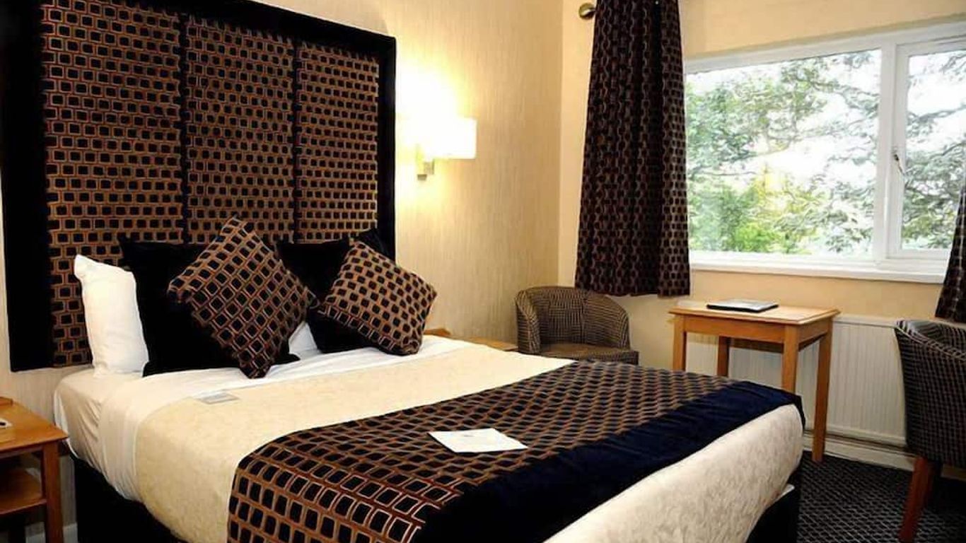 The Carlton Park Hotel