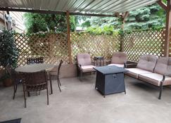 lower level of a home - Sioux Falls - Patio