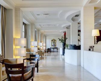 Mercure Catania Excelsior - Catania - Lobby