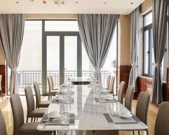 Phu Long Tam Ky Hotel & Restaurant - Tam Ky - Restaurante