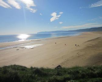 Bjarkarholt Guesthouse - Patreksfjordur - Playa