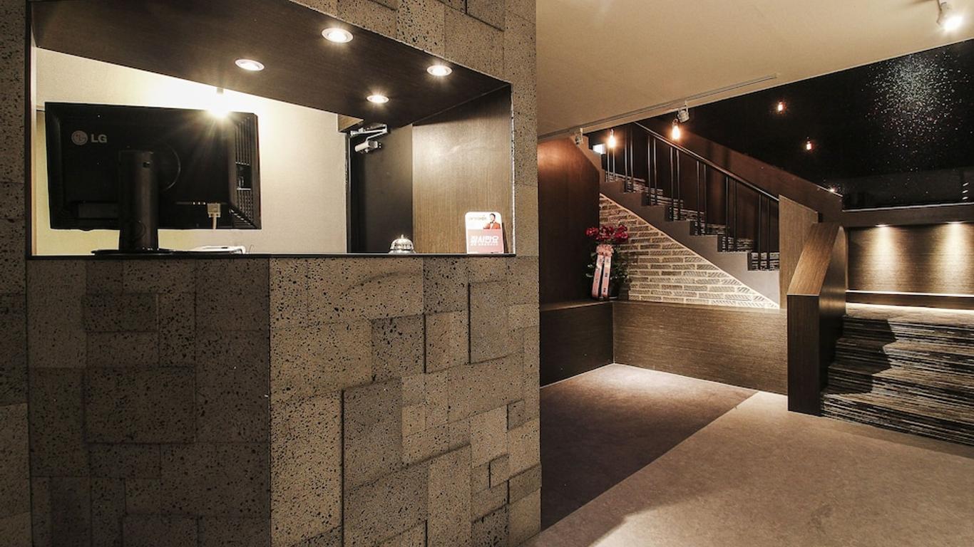 بلانك هوتل غانغنام